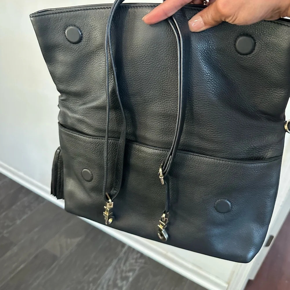 Tory Burch Black Messenger Bag with Embossed Logo - Picture 8 of 8